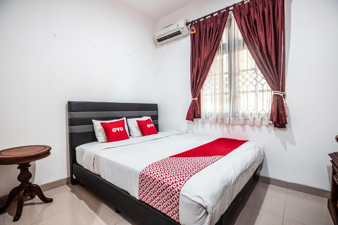 Oyo 1990 Kost Kuningan Executive Boading House Setiabudi Jakarta Eksteriør bilde