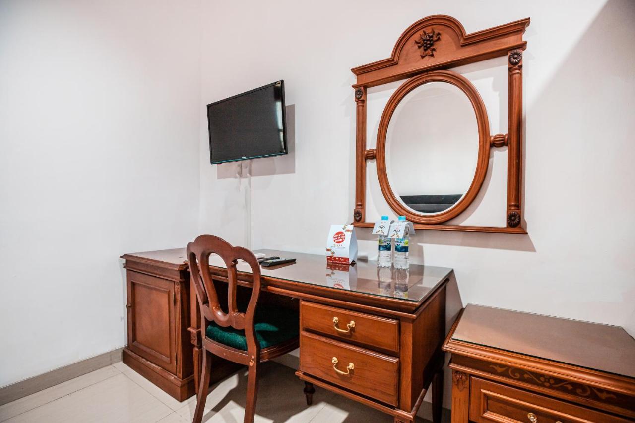 Oyo 1990 Kost Kuningan Executive Boading House Setiabudi Jakarta Eksteriør bilde