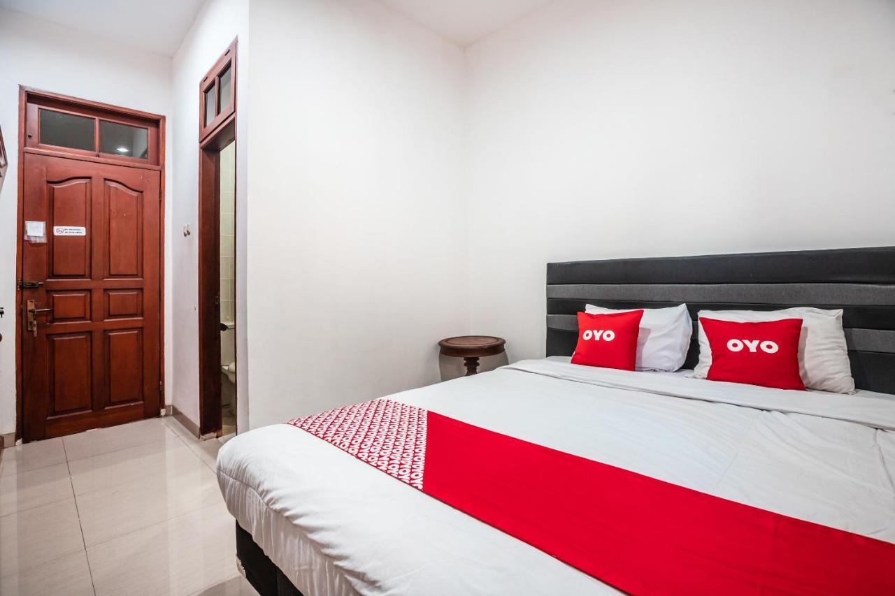Oyo 1990 Kost Kuningan Executive Boading House Setiabudi Jakarta Eksteriør bilde