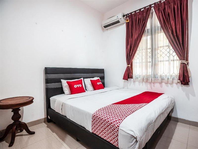 Oyo 1990 Kost Kuningan Executive Boading House Setiabudi Jakarta Eksteriør bilde
