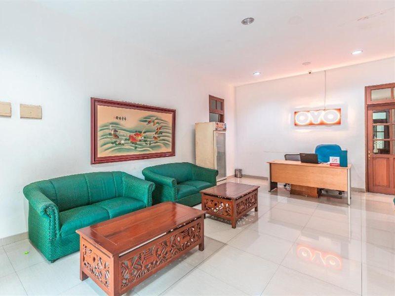 Oyo 1990 Kost Kuningan Executive Boading House Setiabudi Jakarta Eksteriør bilde