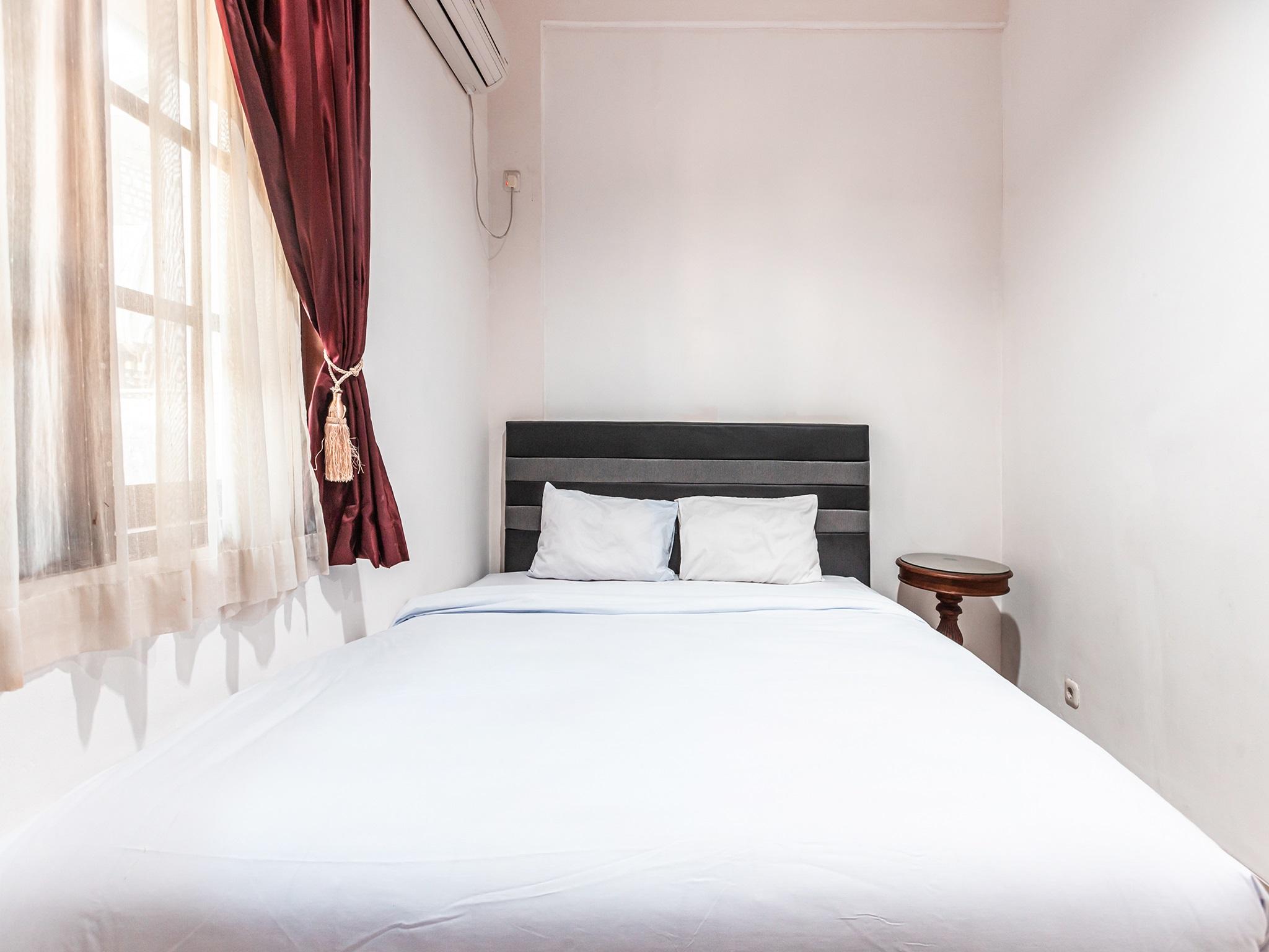 Oyo 1990 Kost Kuningan Executive Boading House Setiabudi Jakarta Eksteriør bilde