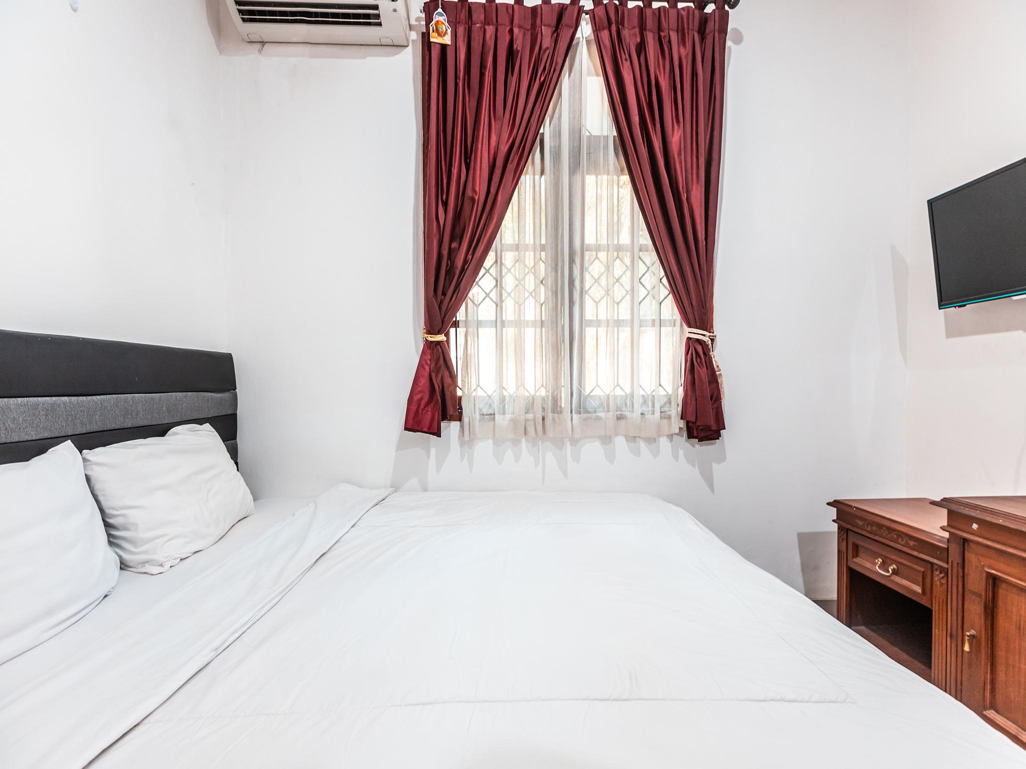 Oyo 1990 Kost Kuningan Executive Boading House Setiabudi Jakarta Eksteriør bilde
