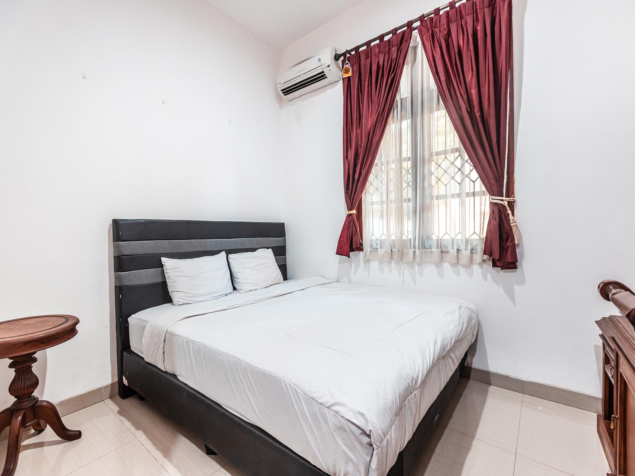 Oyo 1990 Kost Kuningan Executive Boading House Setiabudi Jakarta Eksteriør bilde