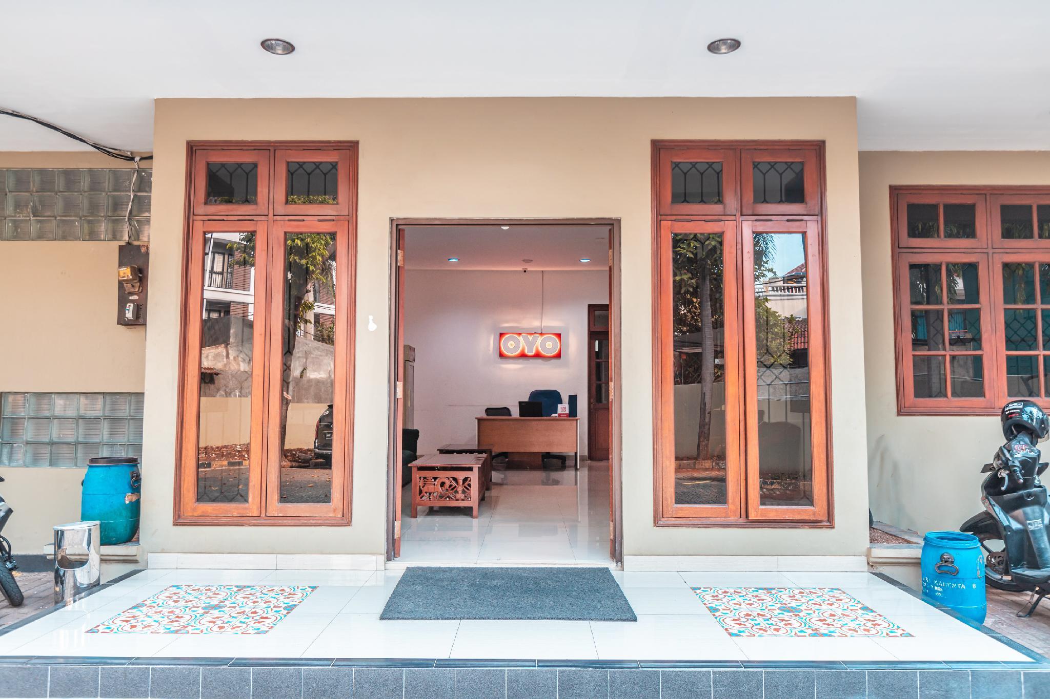 Oyo 1990 Kost Kuningan Executive Boading House Setiabudi Jakarta Eksteriør bilde