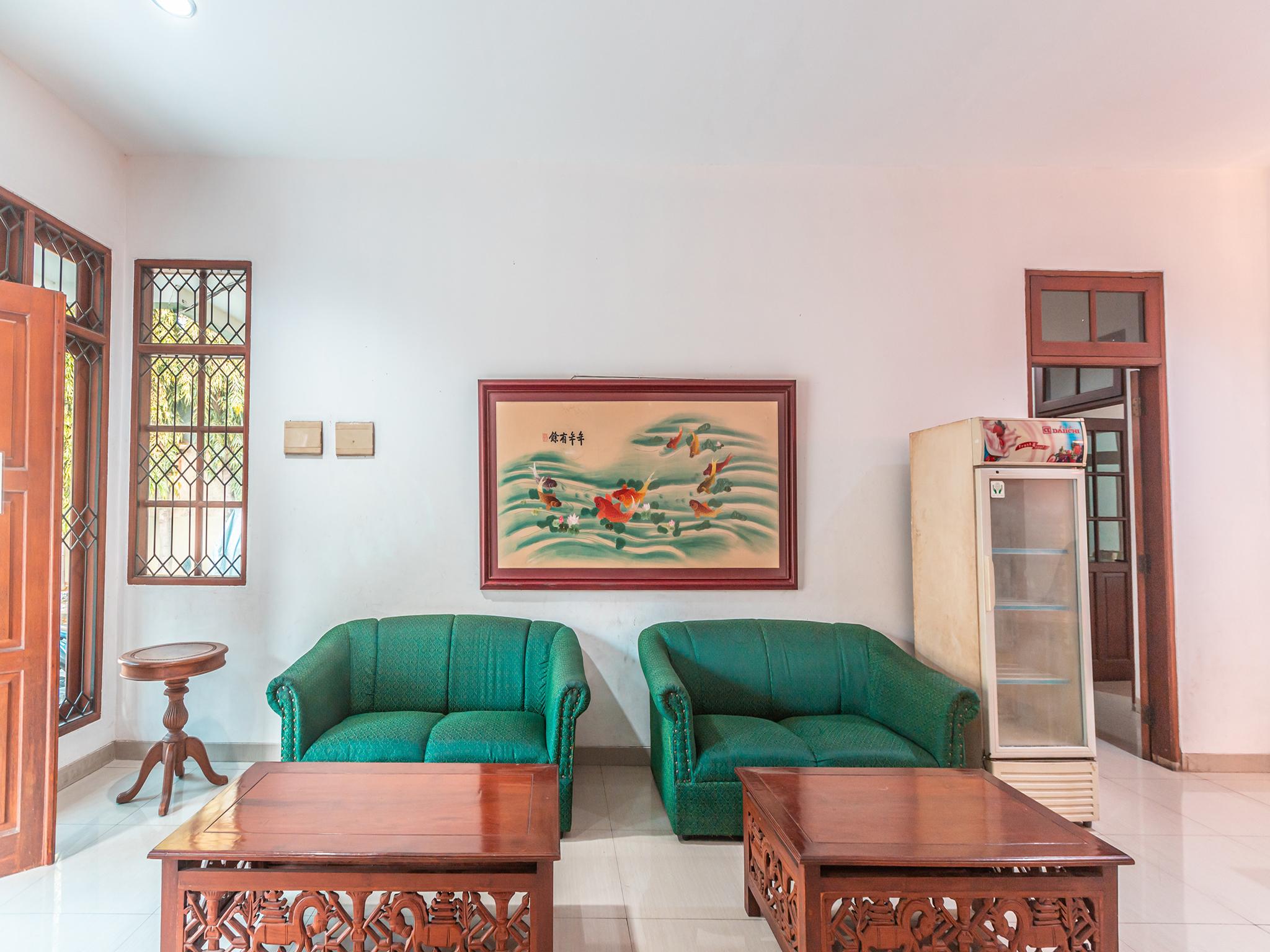 Oyo 1990 Kost Kuningan Executive Boading House Setiabudi Jakarta Eksteriør bilde